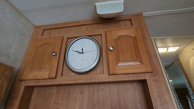 Got my 30 Ft 2006 Rockwood Signature Series Ultra Lite 5th Wheel Up for sale on RV Trader смотреть онлайн