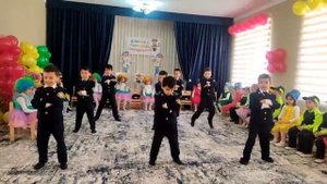 ЗАЖИГАТЕЛЬНЫЙ ТАНЕЦ ПОЛИЦЕЙСКИХ!!!!!