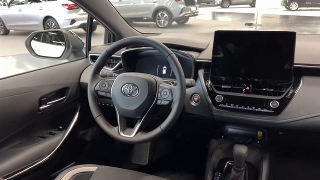 Toyota Corolla Touring Sports Hybrid GR SPORT 2023 смотреть онлайн