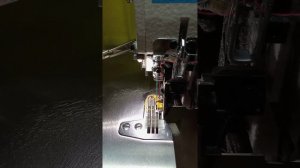 ??Механика: Установка игл на оверлоке и плоскошовной машине.?