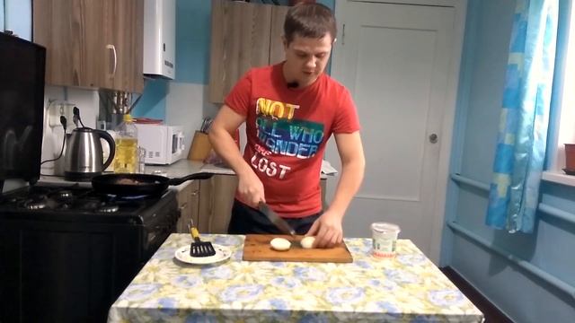 Утиная печень в сметане. Вкусный и быстрый рецепт. Канал Smachno.