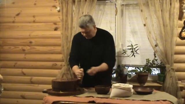 Ручная мельница с регулировкой помола из натурального гранита. Конструкция и инструкция пользования
