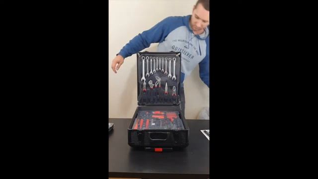 Распаковка набора инструментов Кузьмич - 187 предметов смотреть онлайн