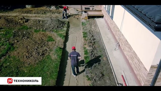 Устройство пешеходных дорожек с использованием профилированной мембраны Planter Geo.