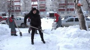 Деньги или идея? Почему сургутские подростки выстраиваются в очередь на трудоустройство