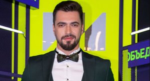 «Возраст красит мужчину»: Вячеслав Макаров о пластической хирургии