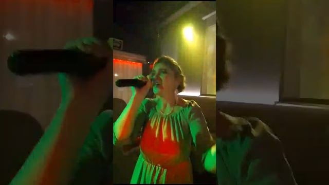 Песня "Запотели окна". Автор музыки Искандер Зупаров. Автор текста Юрий Соболь. Поёт Элла Виндзер