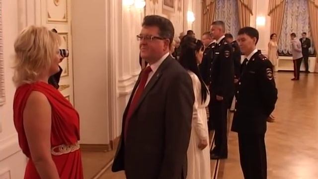 Офицерский бал в МВД смотреть онлайн