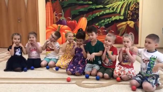 17.11.2021.???" КОЛОБОК" - пальчиковая игра, средняя группа. Д/с "Островок", о. Шикотан. ?❣️? смотреть онлайн