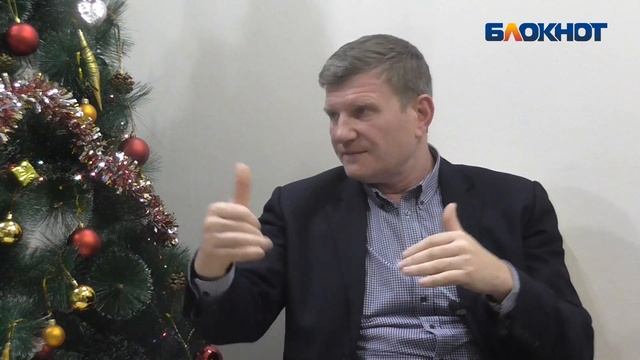 Не дай бог, приезжие болельщики захотят поехать в Красноармейский район, - Олег Савченко смотреть онлайн