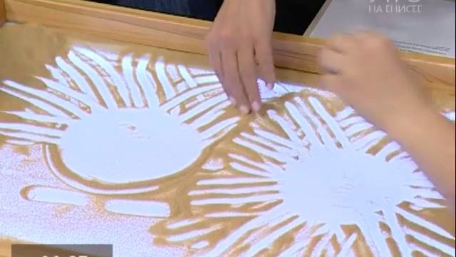 Песок поможет детям развить творческую активность, а взрослых избавит от стресса смотреть онлайн