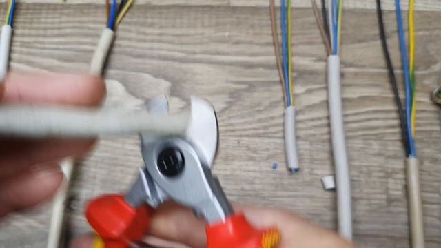 clește knipex electricieni de tăiat cabluriCu+Al. смотреть онлайн