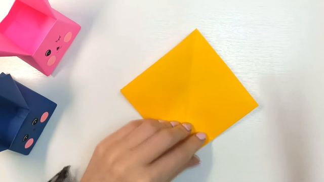 Пасхальный кролик / Коробочка для яиц / Оригами коробочка