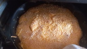 ШАРЛОТКА С ЯБЛОКАМИ И С КУНЖУТОМ! БЫСТРО ЛЕГКО И ВКУСНО!
