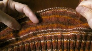 Пряжа Alise superwash - кто-то вяжет носки, а я джемпер!