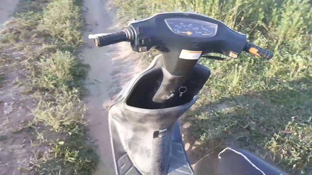 Обзор на Хонда Дио аф 34. Японский 2-тактный скутер. Honda dio af 34 1998