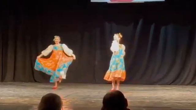 На печи сижу. Танцевальная школа "Арабеск" смотреть онлайн