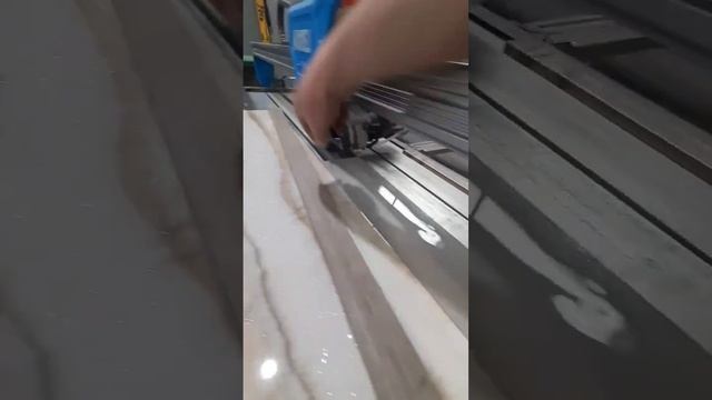 ?режем керамогранит в нужный размер? на Wandeli 2400? смотреть онлайн