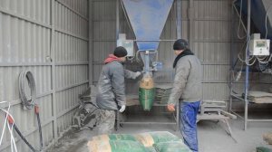 Фасовка цемента в мешки,выгрузка из вагона