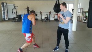 Бокс - разбор удара апперкот. Мастер спорта Стаканчиков Алексей