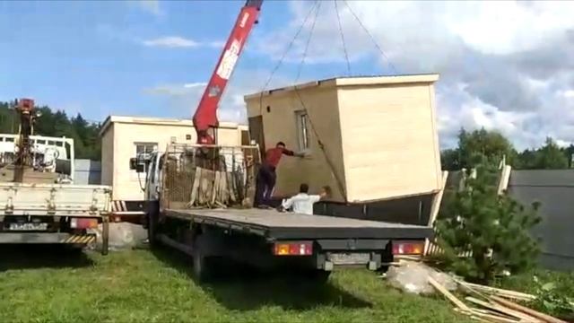 Угловой домик. Две бытовки. смотреть онлайн