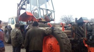 Ставим кабину на трактор ЮМЗ