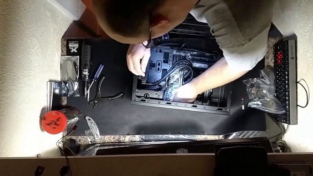 EVGA X99 Build - Time Lapse смотреть онлайн