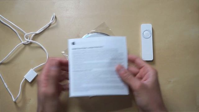 unboxing the first iPod shuffle! смотреть онлайн