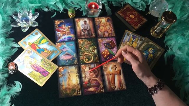 Её чувства к вам. Расклад для мужчин по вариантам на картах Ленорман Чиро Марчетти и Симболон.