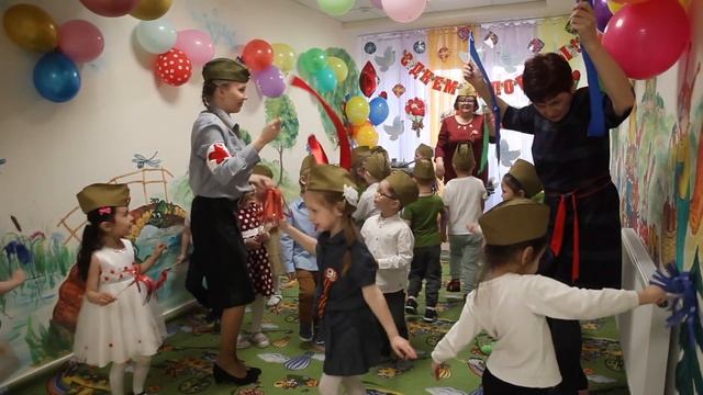 День Победы. Солнечныи заичик средняя группа