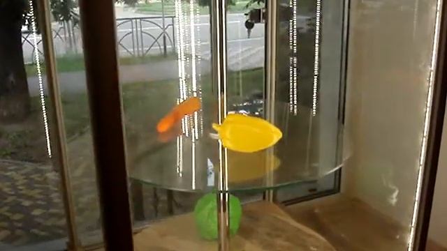 Настольная витрина с вращением полок видео смотреть онлайн