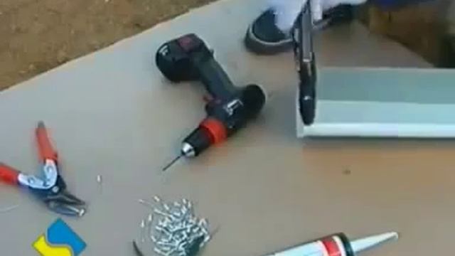 Монтаж прямоугольного водостока Металл Профиль смотреть онлайн