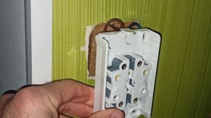 Установка розетки накладной (наружной). Быстро и просто