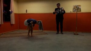 Ievan Polkka (accordion + handstands)