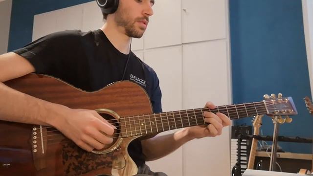 Small Planet - Aaron Parks смотреть онлайн