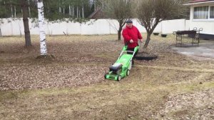 Как быстро убрать листья с садового участка!!!