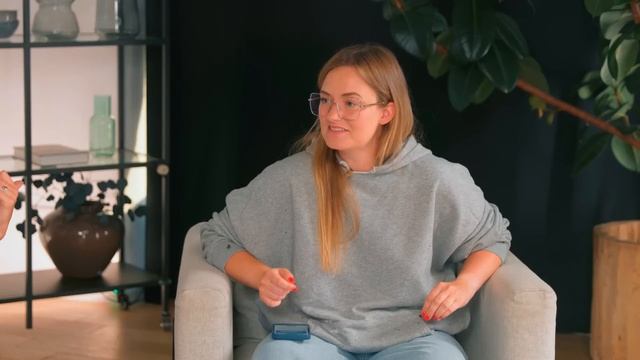 ШКОЛЬНЫЙ ВЫПУСК: сериал про тинейджеров, кто самый душный школьник и игра «Что? Где? Когда?» смотреть онлайн