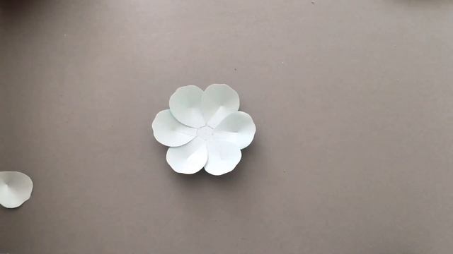 Брошь из бумаги #своимируками