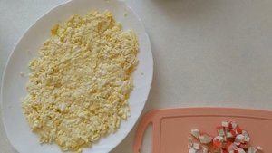 Салат «Новинка» слоеный: великолепный и очень  вкусный, вариант приготовления