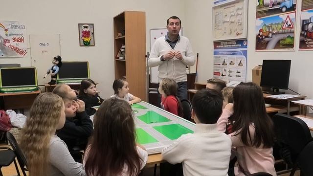 Неделя Безопасности, приуроченная к значимым датам России. День 1 смотреть онлайн