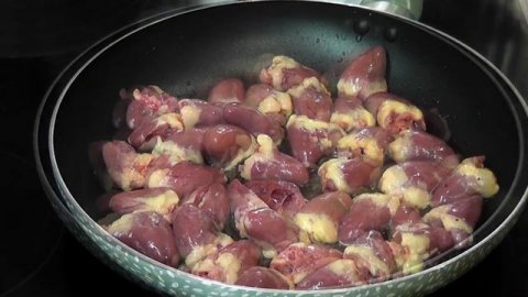 Вкуснейшие Куриные сердечки на сковороде. Как приготовить куриные сердца мягкими и нежными.