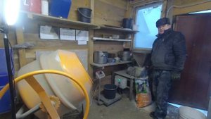 Кормим кур несушек. Полнорационный комбикорм своими руками.