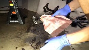 Renault Kadjar front brake disc and pad replacement