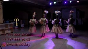 Казахский танец с домброй