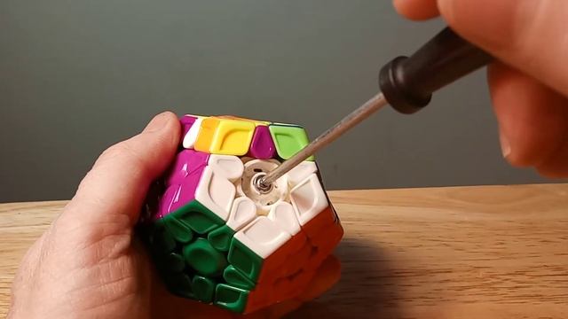 Yuxin Little Magic Megaminx V3 M. Review Update. смотреть онлайн