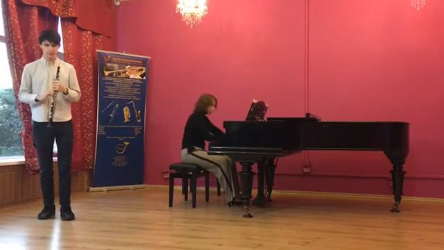 Б. Савельев. Концерт для гобоя с оркестром. 1 часть. Исполняет Фокин Григорий смотреть онлайн