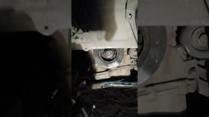 открутить болт шкива коленвала шевроле эпика