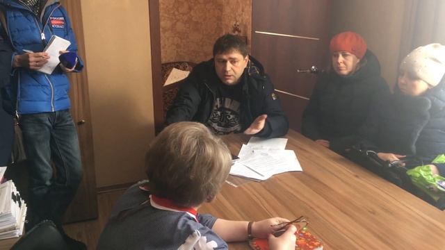 "Сидячая забастовка" санитарок в кабинете главврача смотреть онлайн