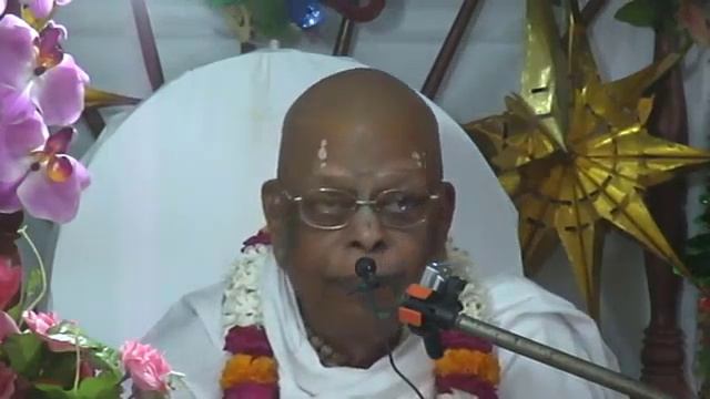 015 Когда же я буду способен увидеть отпечатки стоп Шри Радхи, которые подобны сокровищу расы