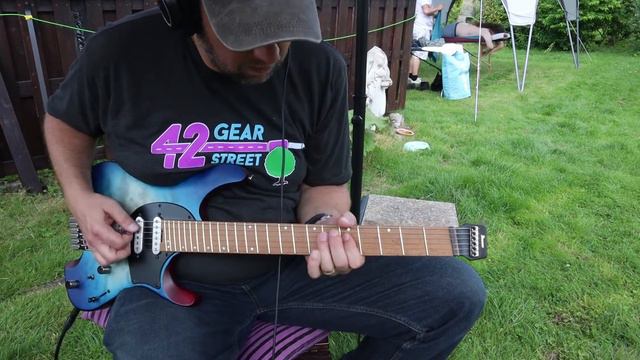 Ibanez Headless смотреть онлайн